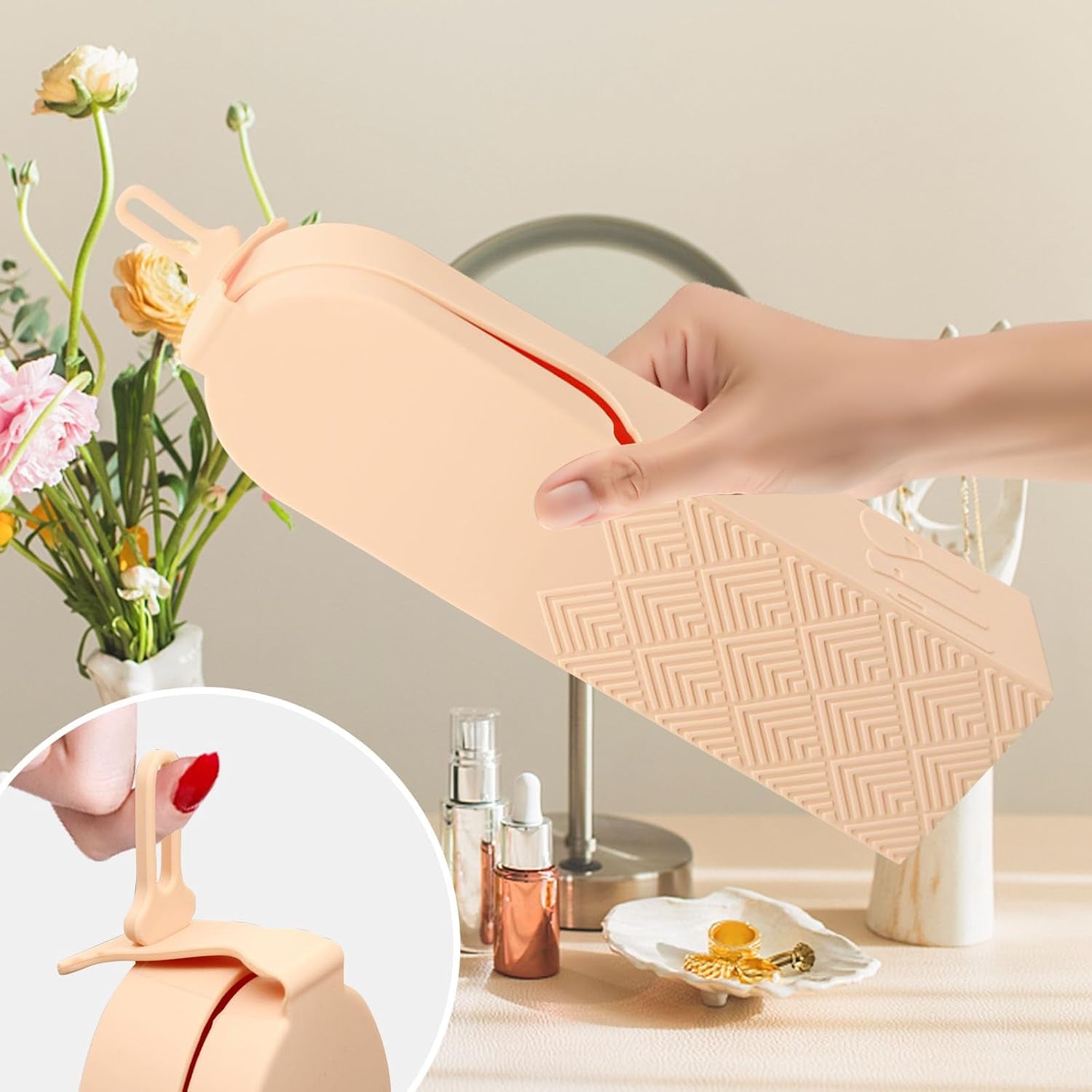 Travel Makeup Brush Holder Organizer, Silicone Makeup Brush Holder Makeup Brush Bag Case Organizer, Wide Opening Anti-Fall Cosmetic Brush Holder for Women, Travel Essentials for Women (Apricot)
