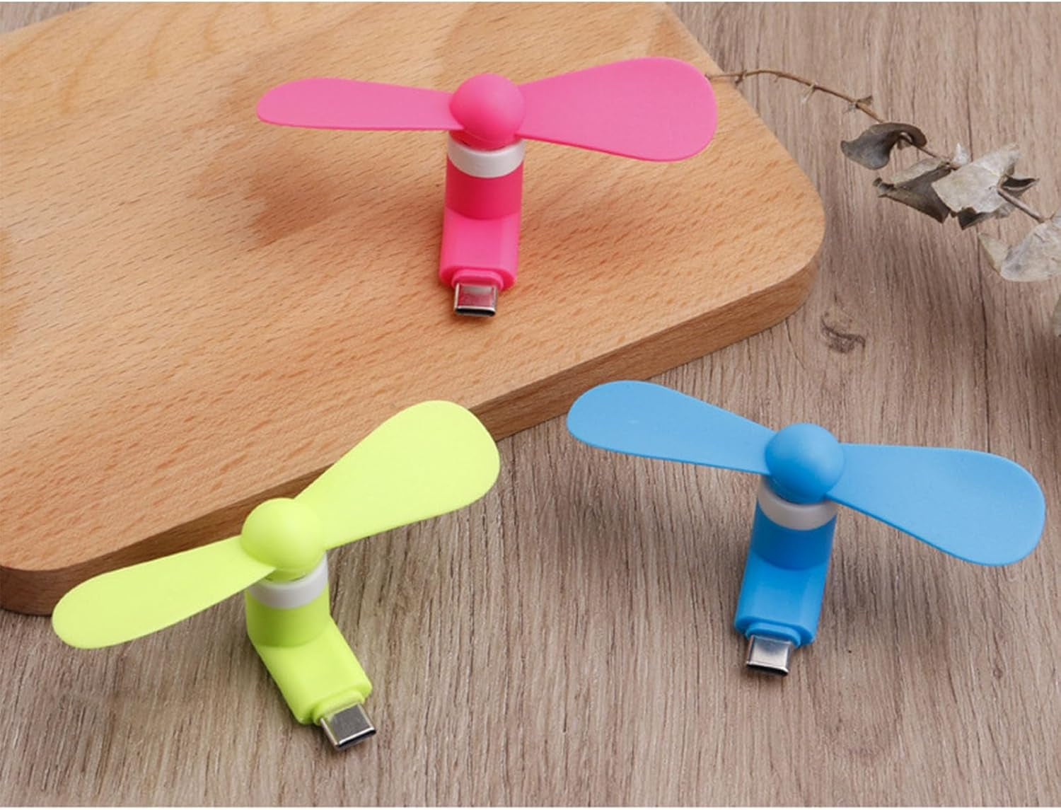 Portable USB-C Fan, Silicone, Small, Black, Energy-Efficient Operation